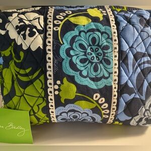 New Vera Bradley Large Cosmetics Makeup Toiletries Bag Disney Parks